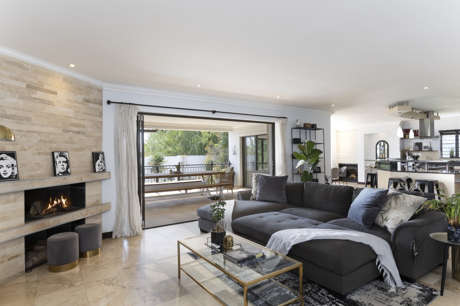 To Let 4 Bedroom Property for Rent in Heldervue Western Cape